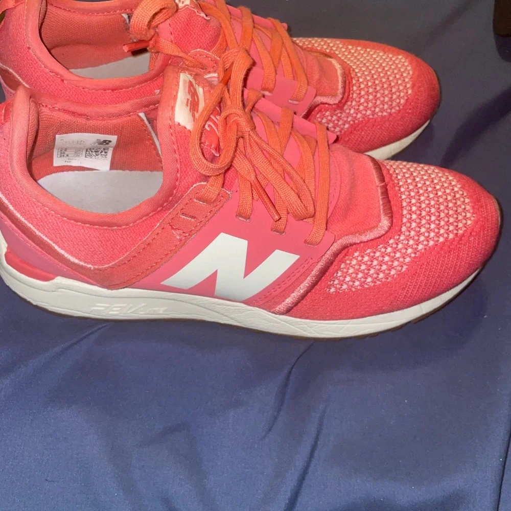 Shoes - Picture 5 of 6